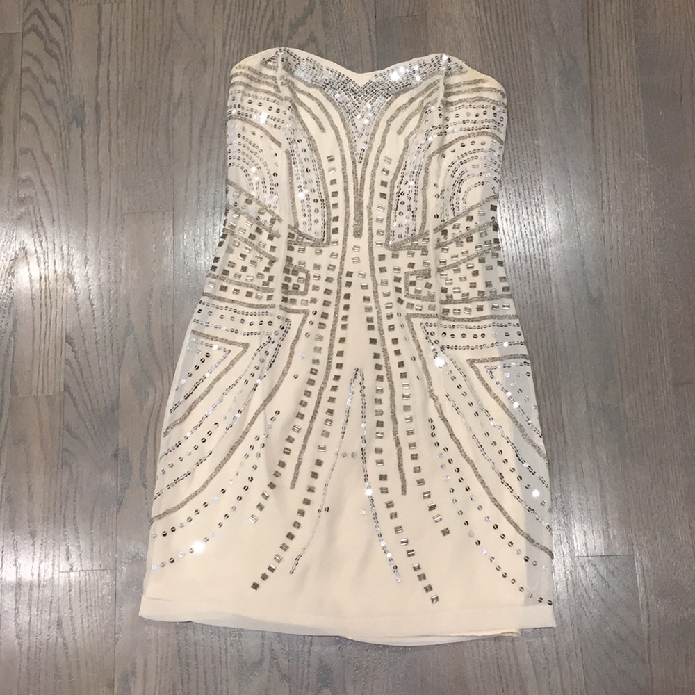 Perfect strapless party dress